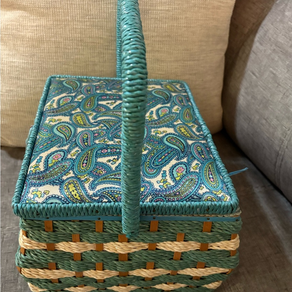 Vintage Woven Sewing Basket with Paisley Lid - Picture 5 of 7